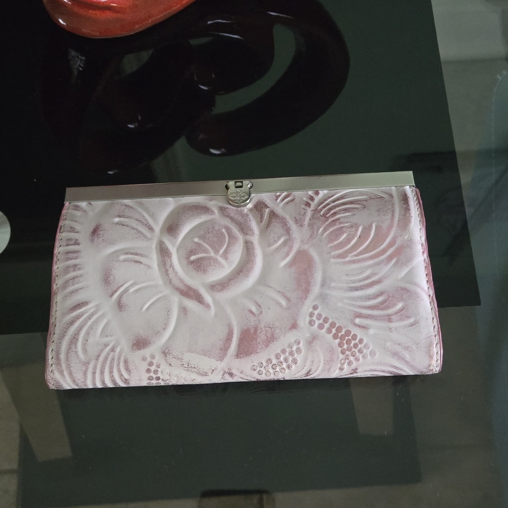 Patricia Nash Cauchy Tooled Elegant Pink Embossed Clutch 100% Full Grain Leather